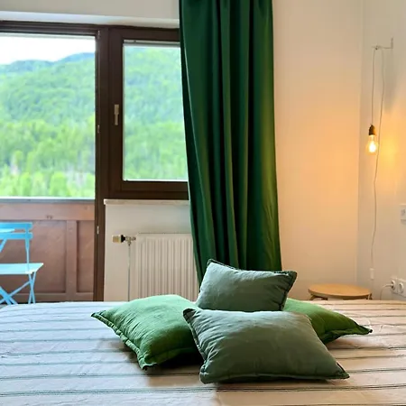 Lotti's Apartment *